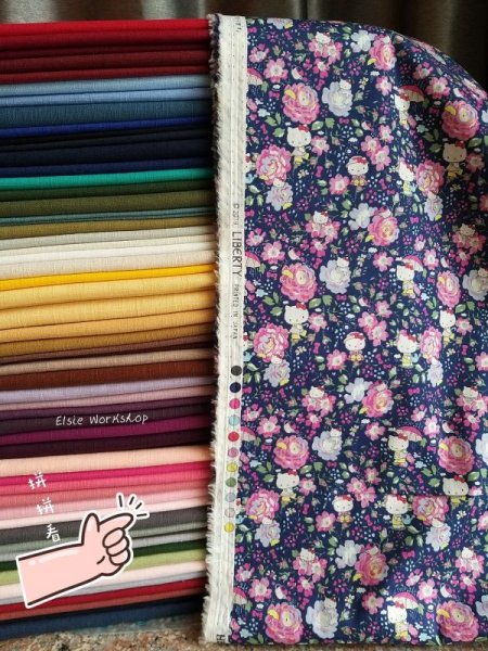 Photo6: ➖ 減價｜‼️不適用於 滿 $350 包郵 及 滿 $600 減 $30｜💢 深藍 有 1 m  現貨｜🇯🇵 日本布｜Liberty ~ 柔軟 、輕盈｜45週年版｜Hello Kitty and Rose Garden 2019 💕 客人作品分享系列 💕  (6)