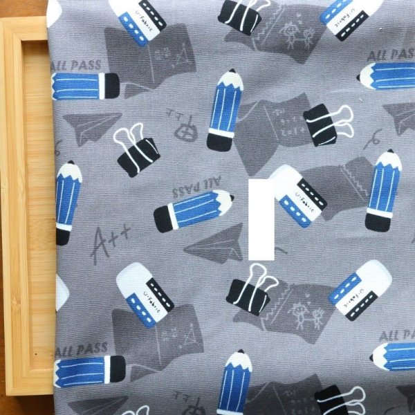 Photo7: ➖ 減價｜‼️ 不享 滿 $250 包郵 ‼️不享 滿 $600 減 $30｜💢 藍、灰各 0.5y 現貨｜🇹🇼 台灣布｜厚棉｜鉛筆與橡皮擦｜文具風棉布 (7)