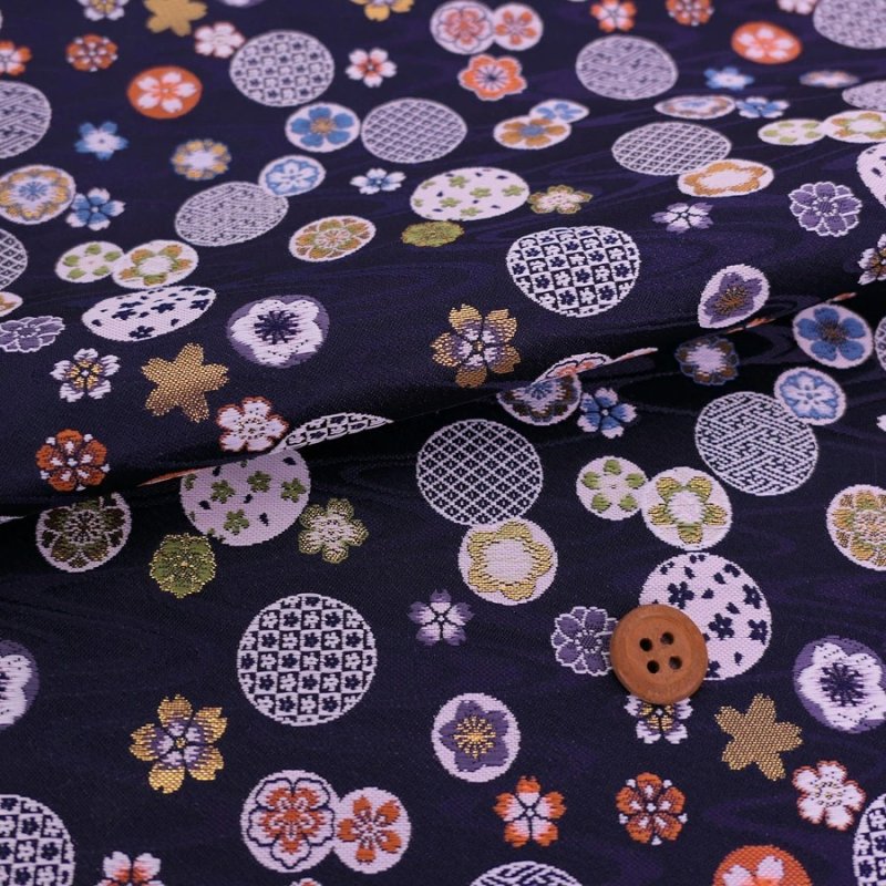 Photo1: 【1米 價格】🔺日本製｜💢 非 現貨｜西陣織 金襴｜和風 和柄 日式 京都風格 ｜流水與圓圈和櫻花 (1)