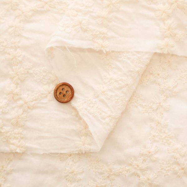 Photo2: 【1米 價格】🟡日本製｜💢 非 現貨｜100% 棉 ~ 薄｜剌繡 花環｜2026年 (2)