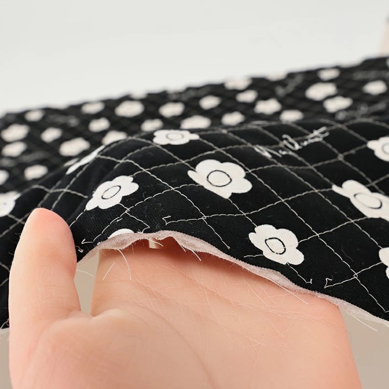 Photo7: 【日本選物｜預訂商品（約15–20日到貨）】🔴日本製｜絎縫 車棉布｜MARY QUANT 迷你雛菊 花朵｜2026年 (7)