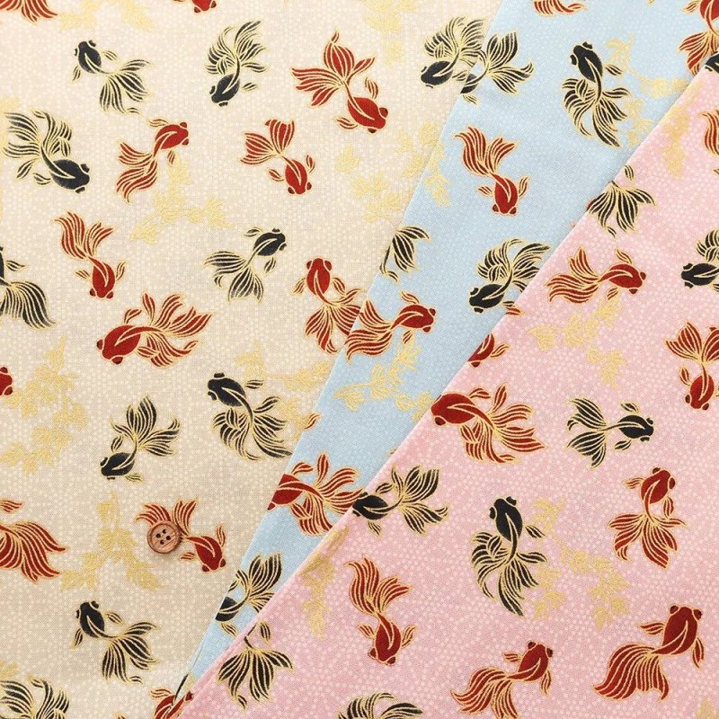 Photo1: 🌸和風感覺滿滿【日本選物｜預訂商品（約15–20日到貨）】🟡日本製｜100% 棉 床單厚度｜百華繚蘭 金魚｜2026年 4月｜附【8款實用建議 及 迷你斜孭袋 建議用布量 參考】 (1)