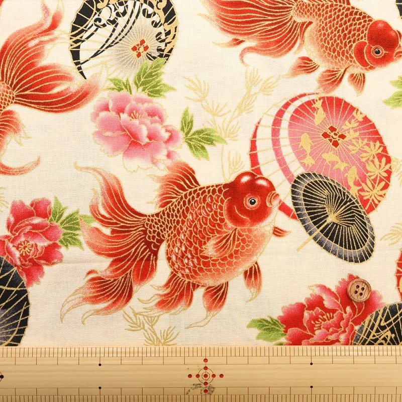 Photo8: 🌸和風感覺滿滿【日本選物｜預訂商品（約15–20日到貨）】🟡日本製｜100% 棉 床單厚度｜百華繚蘭 金魚與和傘圖案｜2026年 4月｜附【8款實用建議 及 迷你斜孭袋 建議用布量 參考】 (8)