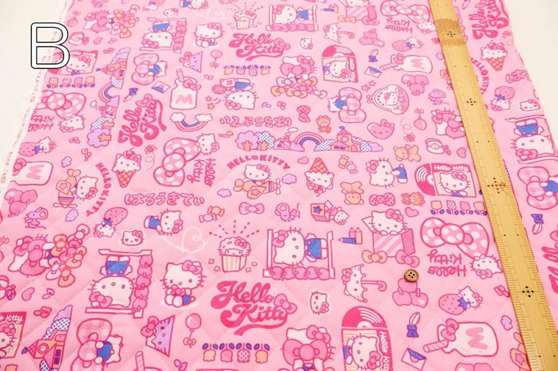 Photo5: 👍🏻適合做幼稚園午睡床墊【日本選物｜預訂商品（約15–20日到貨）】🟡日本製｜絎縫 車棉布｜Sanrio Hello Kitty卡通 混撘款｜2026年 5月｜附【😴幼稚園午睡套裝建議用量】 (5)
