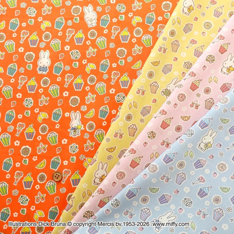 Photo1: A Sweet Birthday🐰Miffy【預訂商品（約 20日到貨）】🟣日本製｜100% 棉 ~ Liberty Tana Lawn 棉布 💡非常輕薄💡柔軟💡透氣💡表面帶有一種類似絲綢咁光滑細緻嘅質感｜⭐米菲甜蜜生日 ⭐甜蜜點心、蛋糕、水果和餅乾⭐身穿花裙的Miffy，抱著祖父母送給她的珍貴泰迪熊，慶祝這個特別的日子｜2026年 7月 (1)