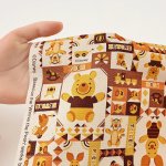 Photo6: 💕Winnie The Pooh【預訂商品（約 20日到港）】🔴日本製｜100% 棉 ~ 牛津布｜Disney 小熊維尼 懷舊復古風的方塊拼布風｜2026年 9月 (6)