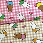 Photo1: 🐰Miffy【預訂商品（約 20日到港）】🟣日本製｜100% 棉 ~ 牛津布｜Miffy & Friends Melanie 小熊 櫻桃 格紋｜2026年 10月 (1)