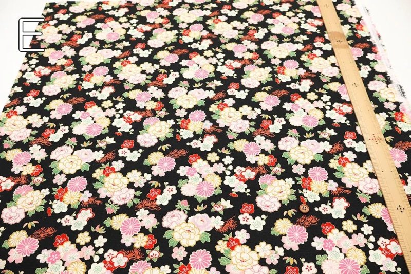 Photo7: 🌸日本傳統花卉【日本選物｜預訂商品（約 20日到港）】🟡日本製｜100% 棉 薄 多臂織法｜櫻花、牡丹、菊花 和風金線或幾何元素｜2026年 10月 (7)